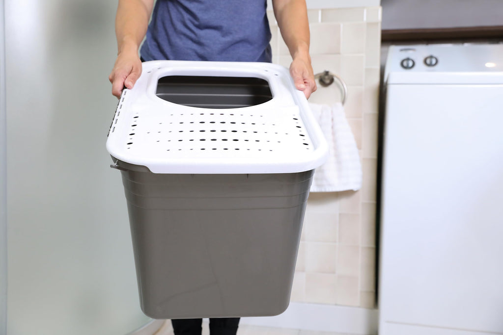Enclosed Cat Litter Box with Hinged Lid V710032