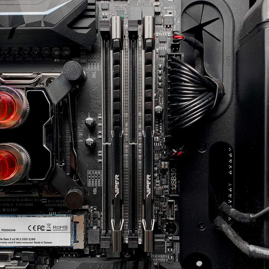 DDR4 RAM 16GB 3600MHz Desktop Memory R476