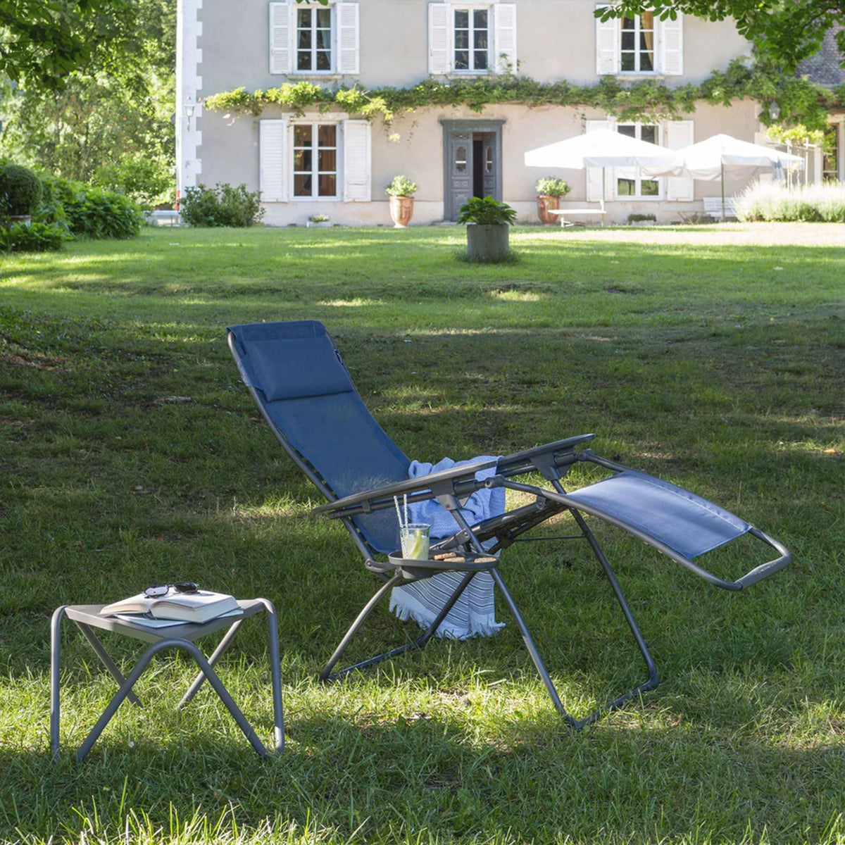 Ocean Blue Zero Gravity Recliner Chair Z581722